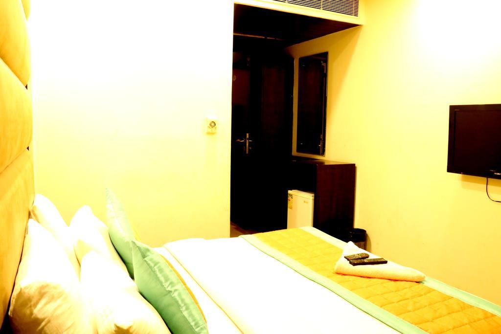 Hotel Benz International Δελχί Εξωτερικό φωτογραφία