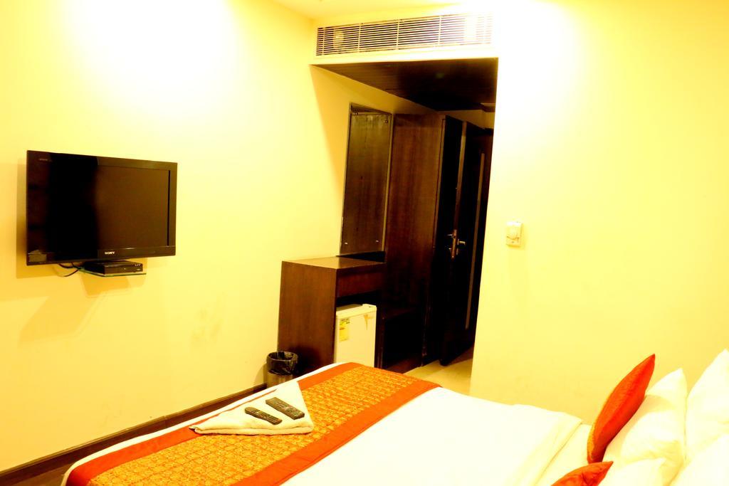 Hotel Benz International Δελχί Εξωτερικό φωτογραφία
