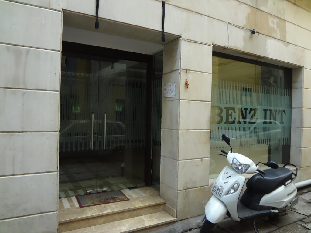 Hotel Benz International Δελχί Εξωτερικό φωτογραφία