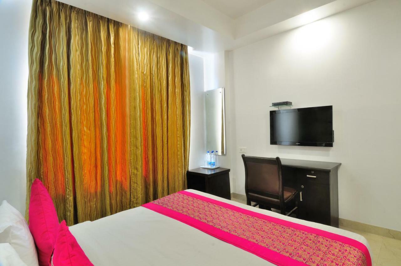 Hotel Benz International Δελχί Εξωτερικό φωτογραφία